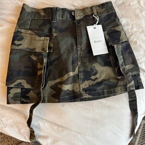 Camou Mini Skirt with Pockets